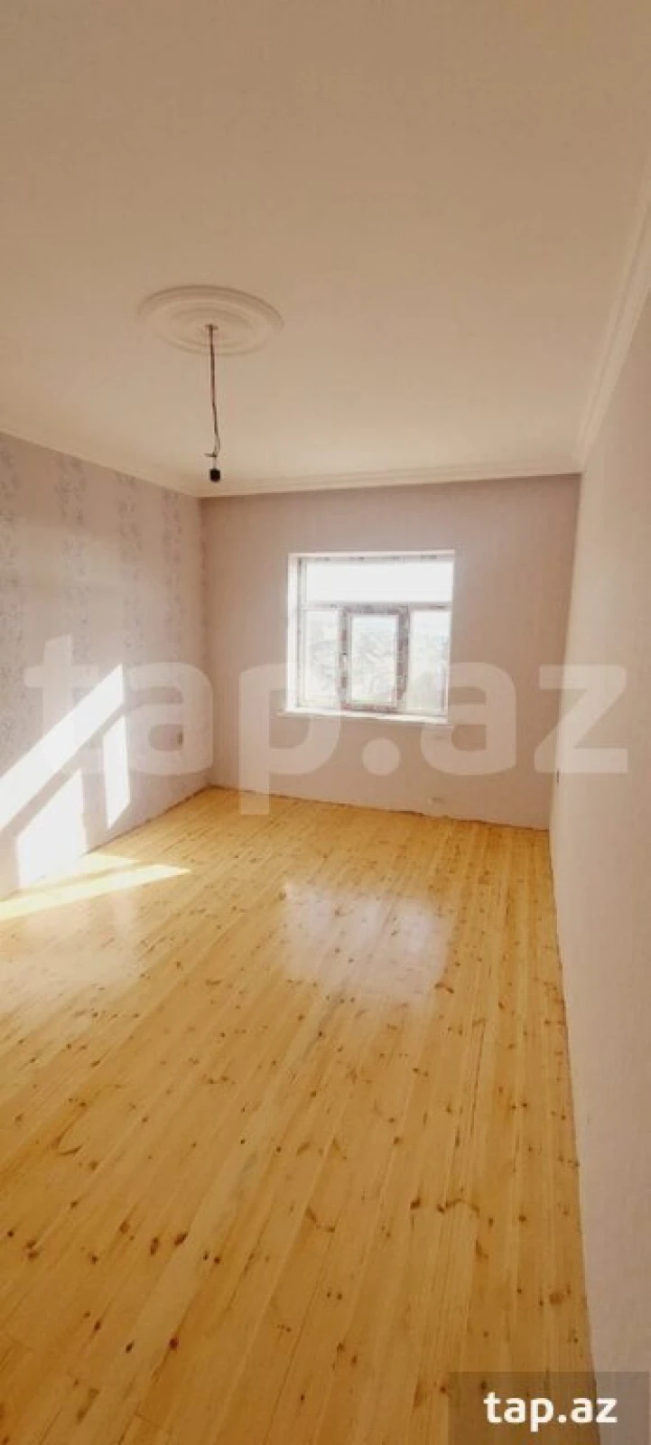 Satılır 5 otaqlı həyət evi 200 m²