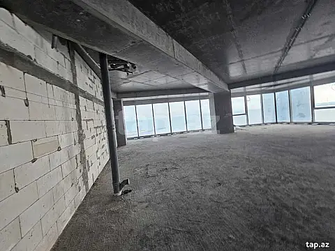 Satılır 3 otaqlı yeni tikili 173 m²