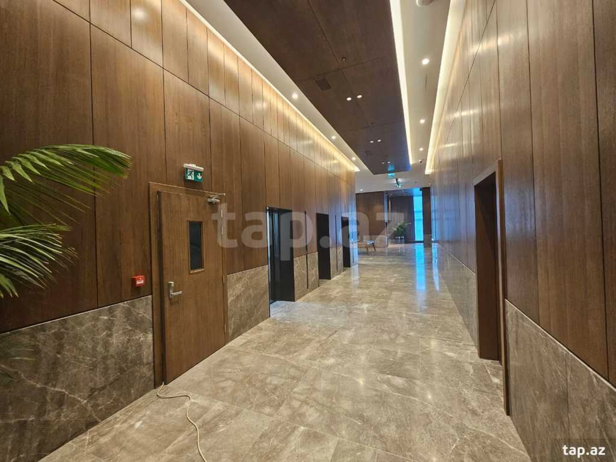 Satılır 3 otaqlı yeni tikili 173 m²