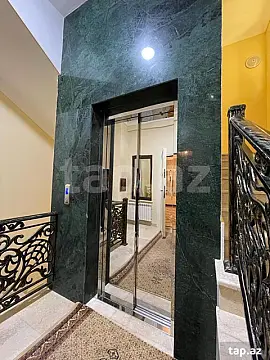 Satılır 20 otaqlı həyət evi