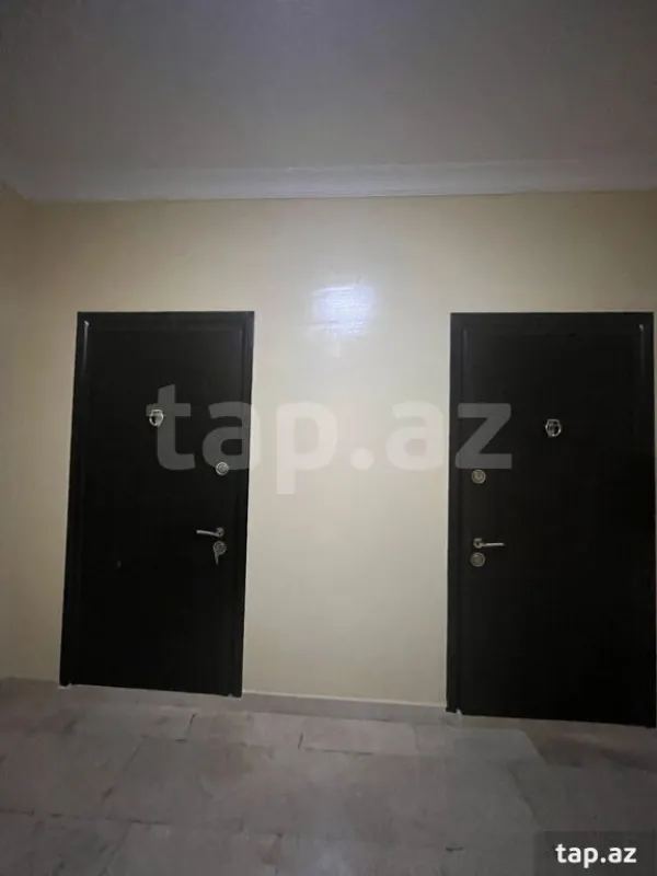 Satılır 20 otaqlı həyət evi