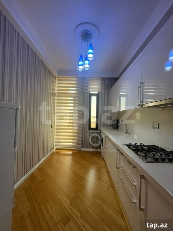 Satılır 20 otaqlı həyət evi