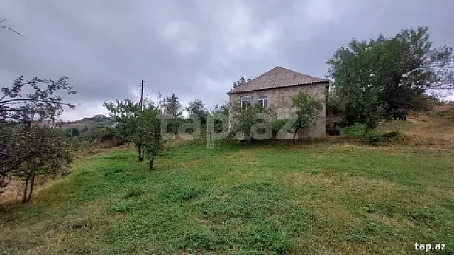 Satılır 4 otaqlı həyət evi 115 m² — Gədəbəy 4 otaq 115.00 m²