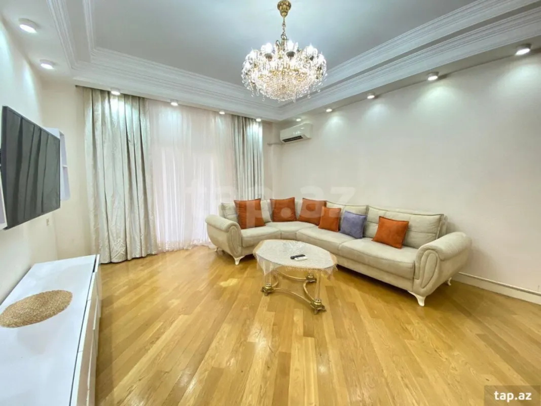 Kirayə verilir 3 otaqlı yeni tikili 80 m²
