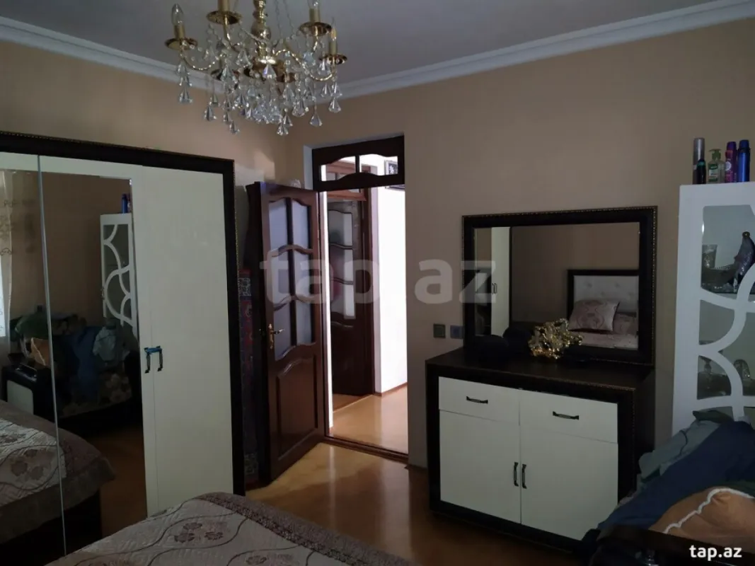 Satılır 4 otaqlı həyət evi 100 m²