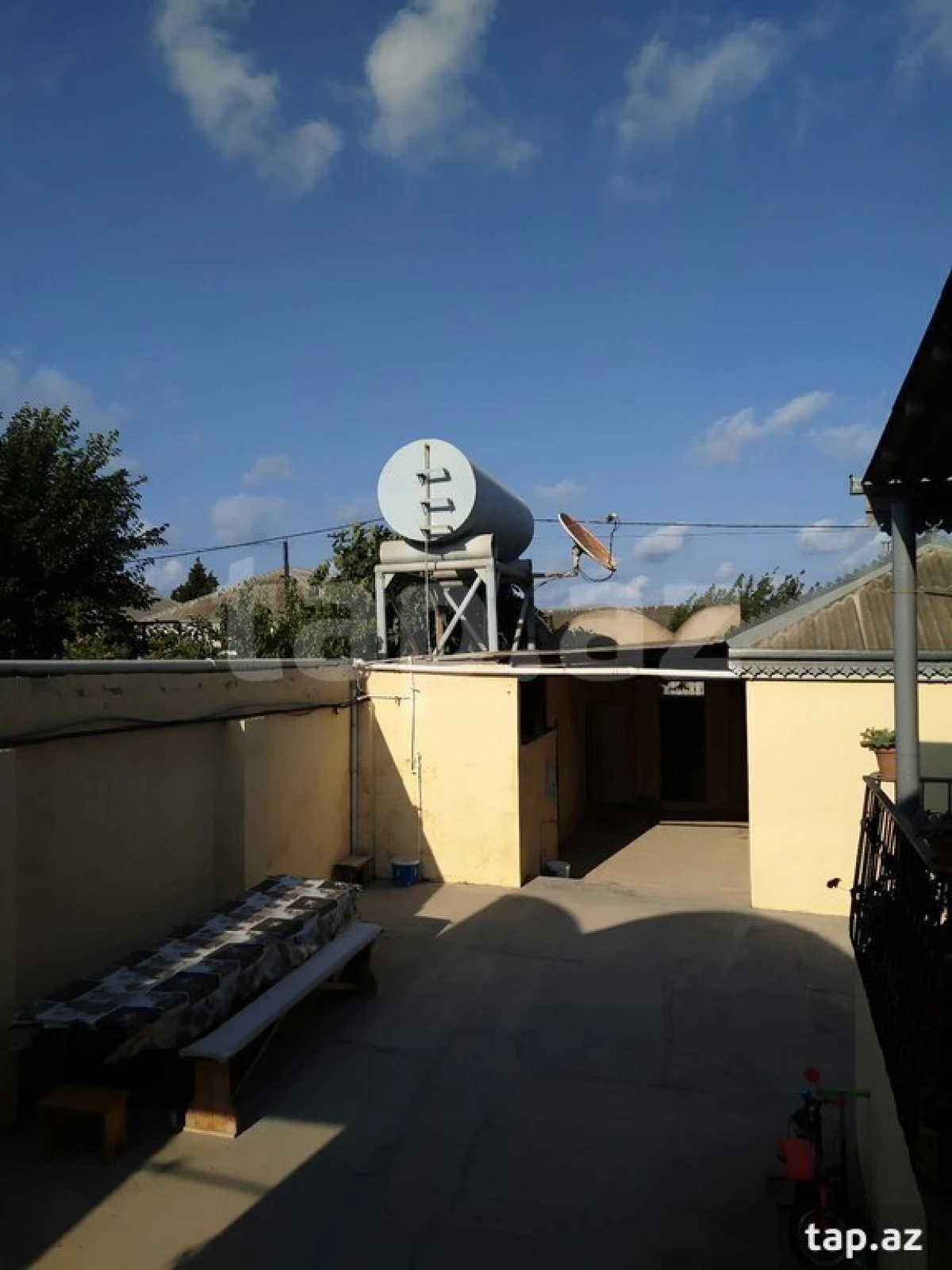 Satılır 4 otaqlı həyət evi 100 m²