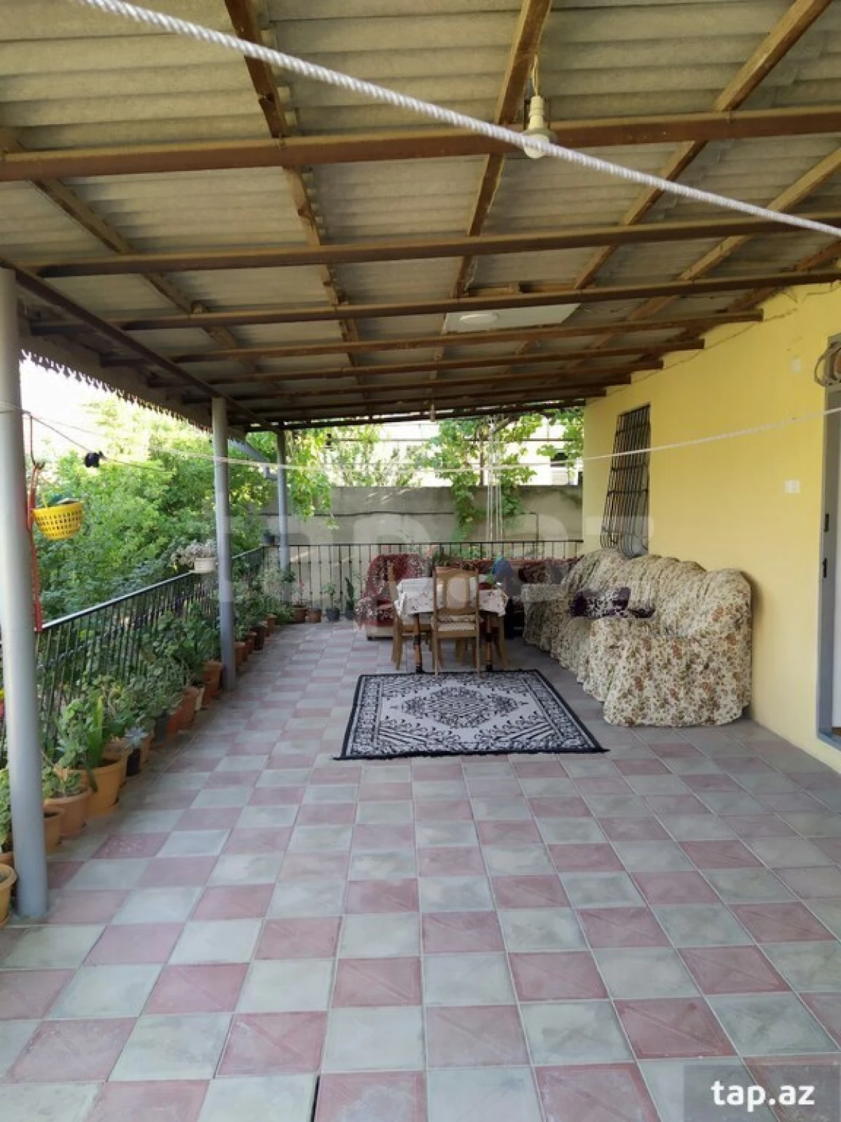 Satılır 4 otaqlı həyət evi 100 m²