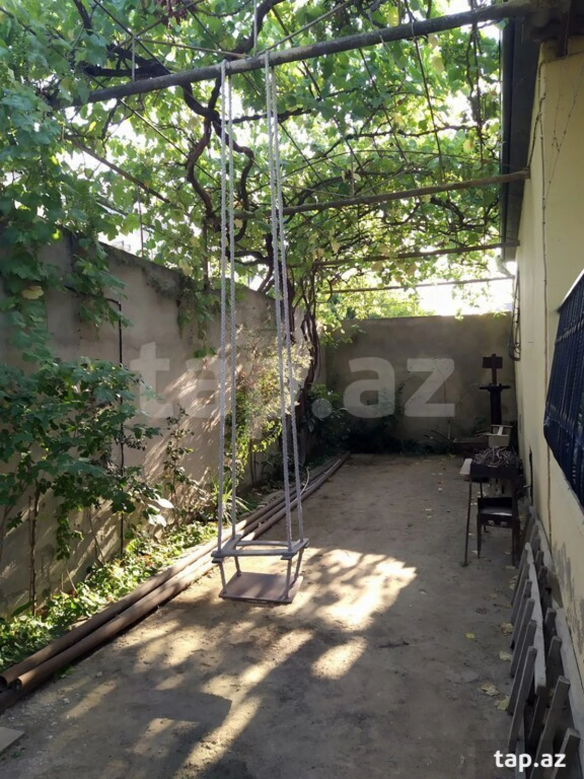 Satılır 4 otaqlı həyət evi 100 m²