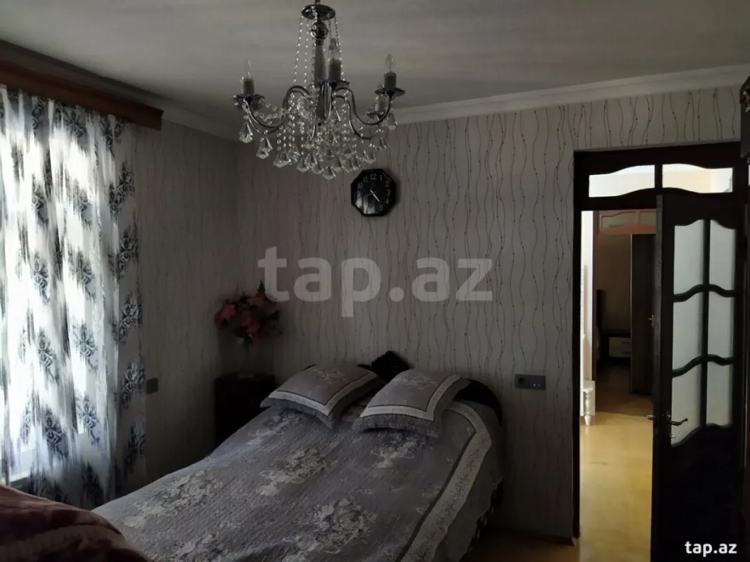 Satılır 4 otaqlı həyət evi 100 m²