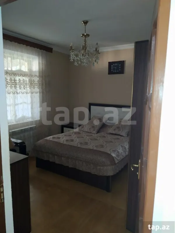 Satılır 4 otaqlı həyət evi 100 m²