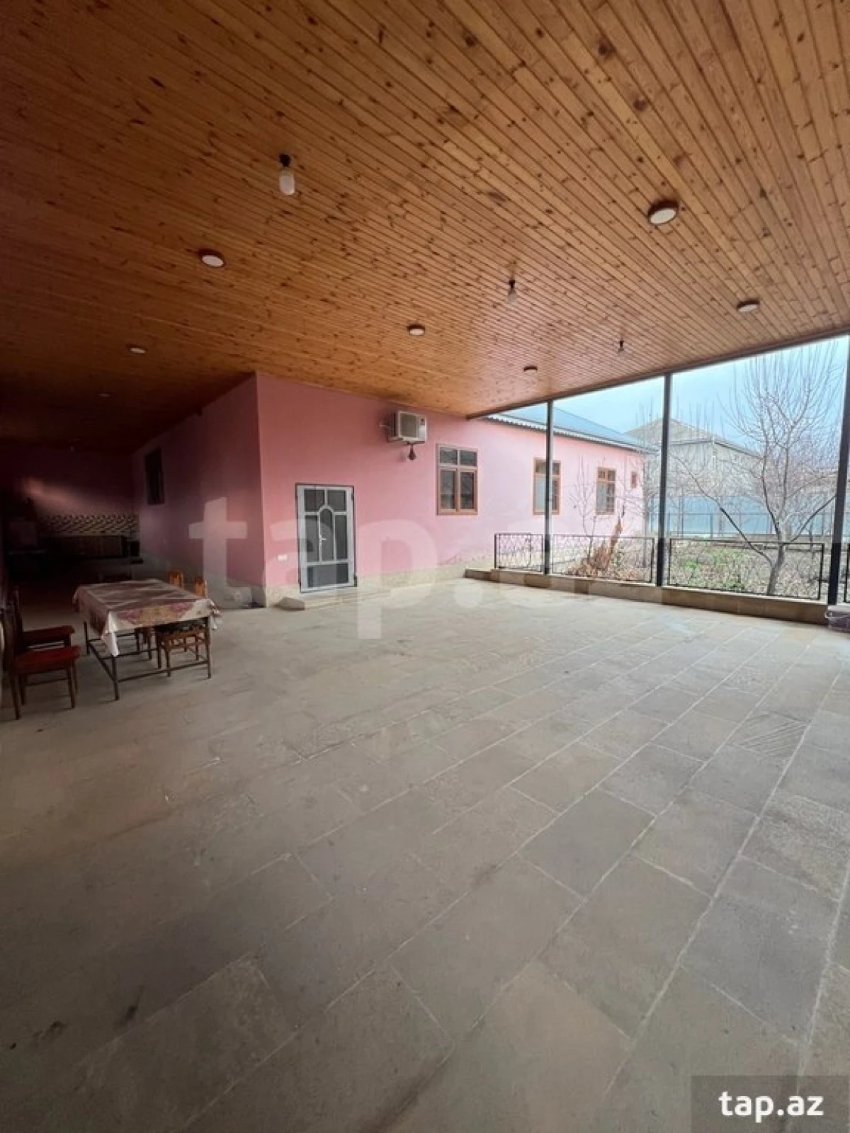 Satılır 4 otaqlı həyət evi