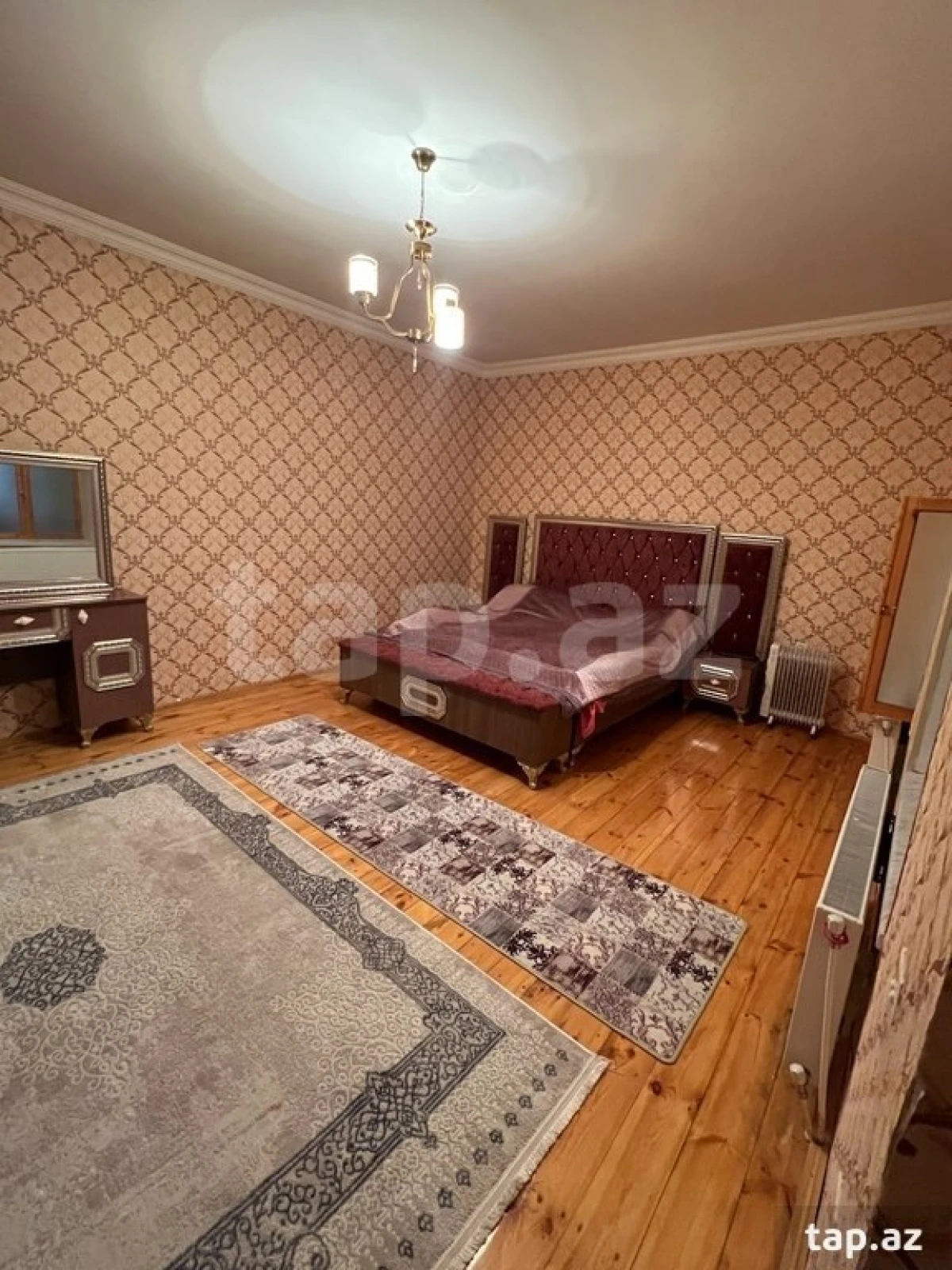 Satılır 4 otaqlı həyət evi