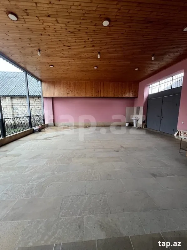Satılır 4 otaqlı həyət evi