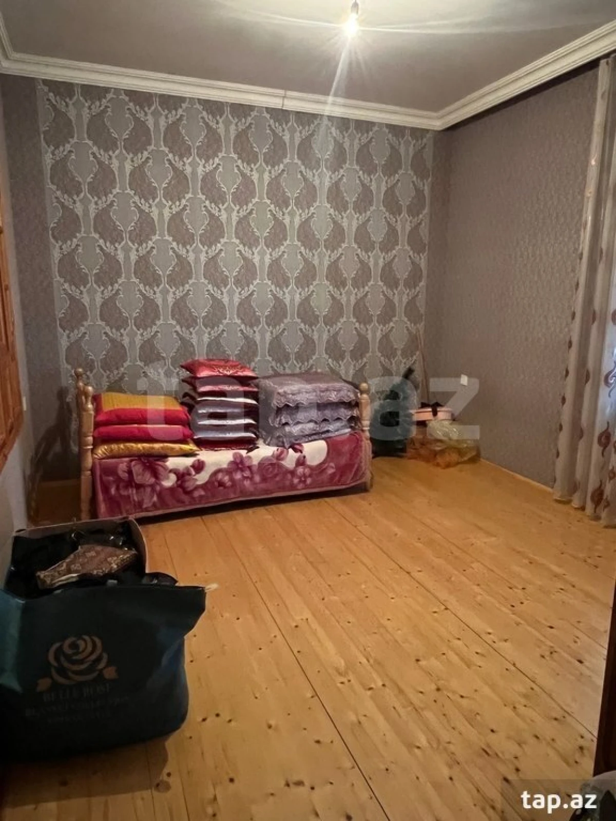 Satılır 4 otaqlı həyət evi