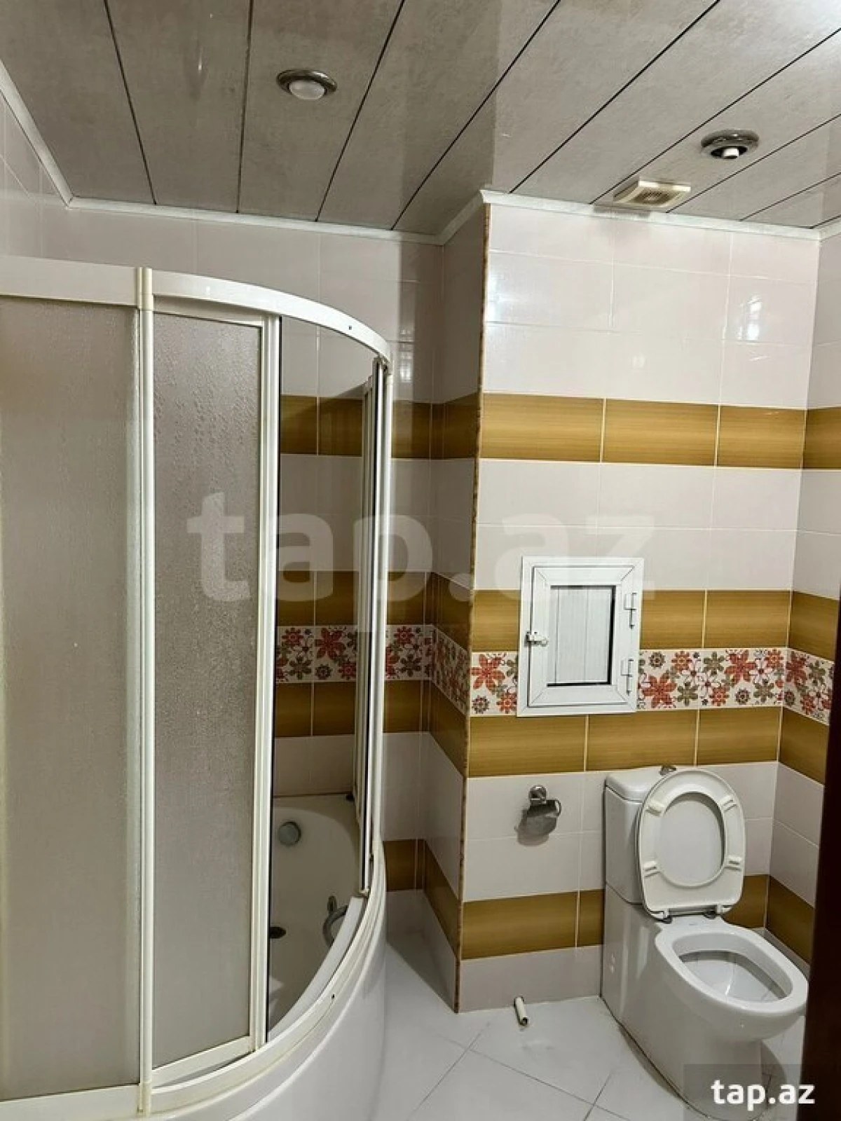 Kirayə verilir 4 otaqlı yeni tikili 130 m²