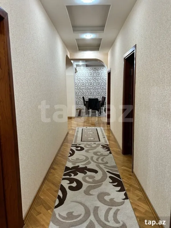 Kirayə verilir 4 otaqlı yeni tikili 130 m²
