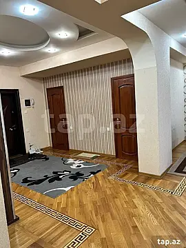 Kirayə verilir 4 otaqlı yeni tikili 130 m²