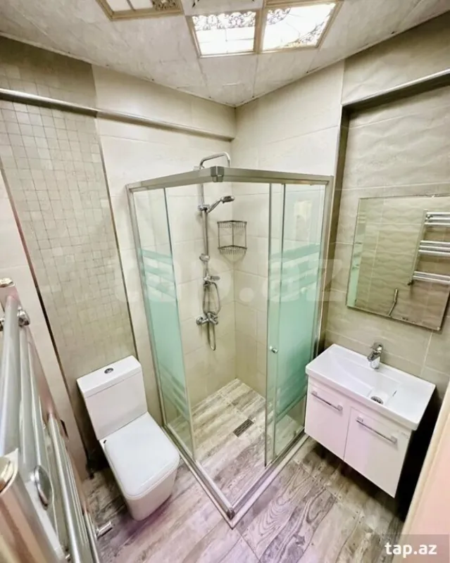 Kirayə verilir 2 otaqlı yeni tikili 90 m²