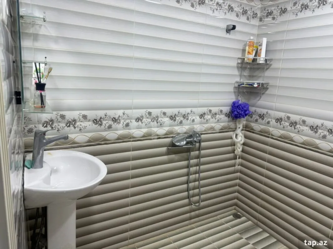 Satılır 2 otaqlı yeni tikili 84 m²