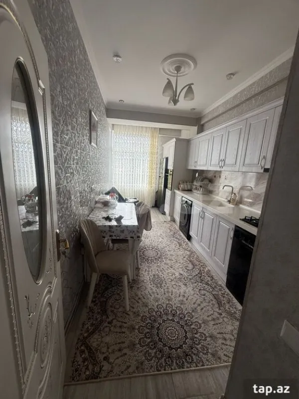 Satılır 2 otaqlı yeni tikili 84 m²