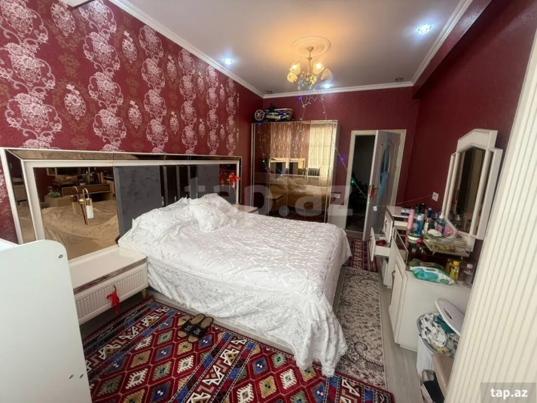 Satılır 2 otaqlı yeni tikili 84 m²