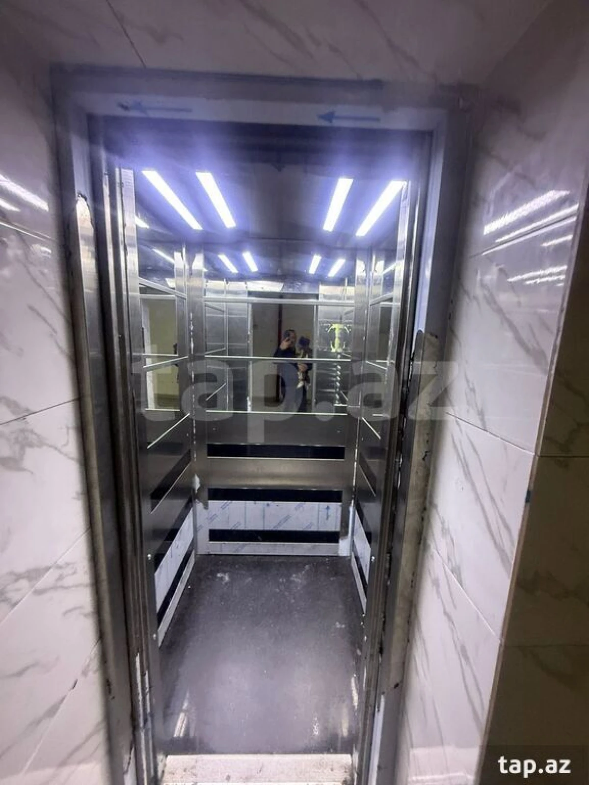 Satılır 2 otaqlı yeni tikili 84 m²