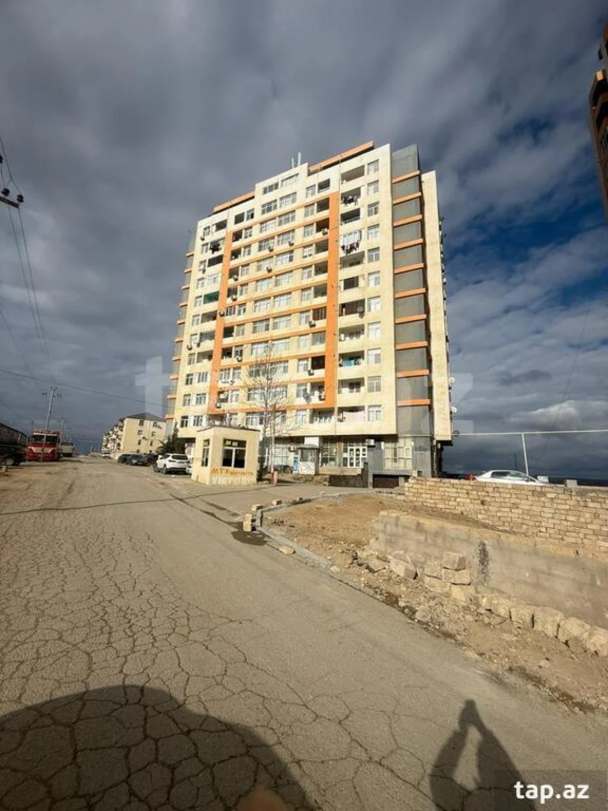 Satılır 2 otaqlı yeni tikili 84 m²