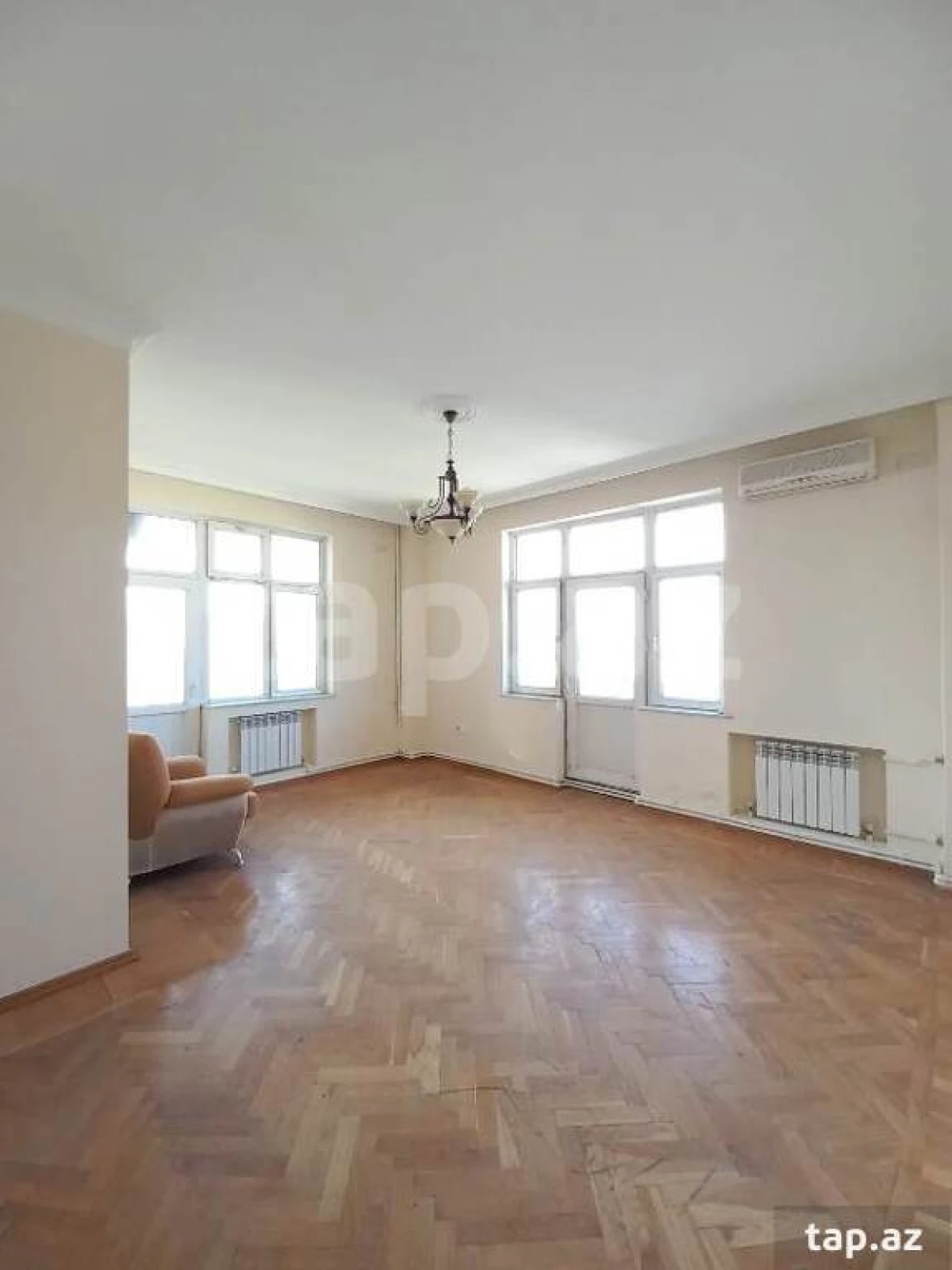 Satılır 4 otaqlı yeni tikili 185 m²
