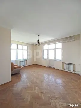 Satılır 4 otaqlı yeni tikili 185 m²