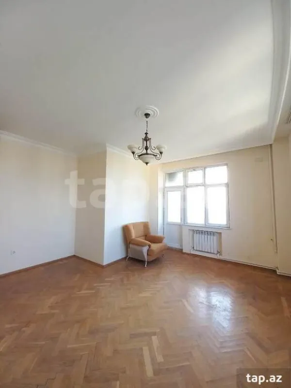 Satılır 4 otaqlı yeni tikili 185 m²