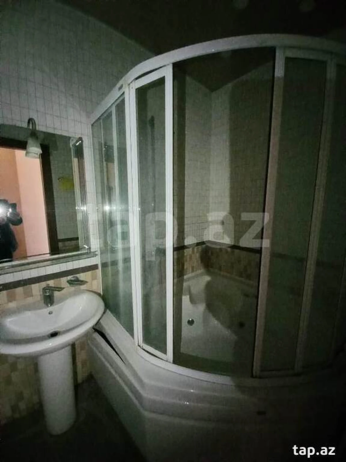 Satılır 4 otaqlı yeni tikili 185 m²