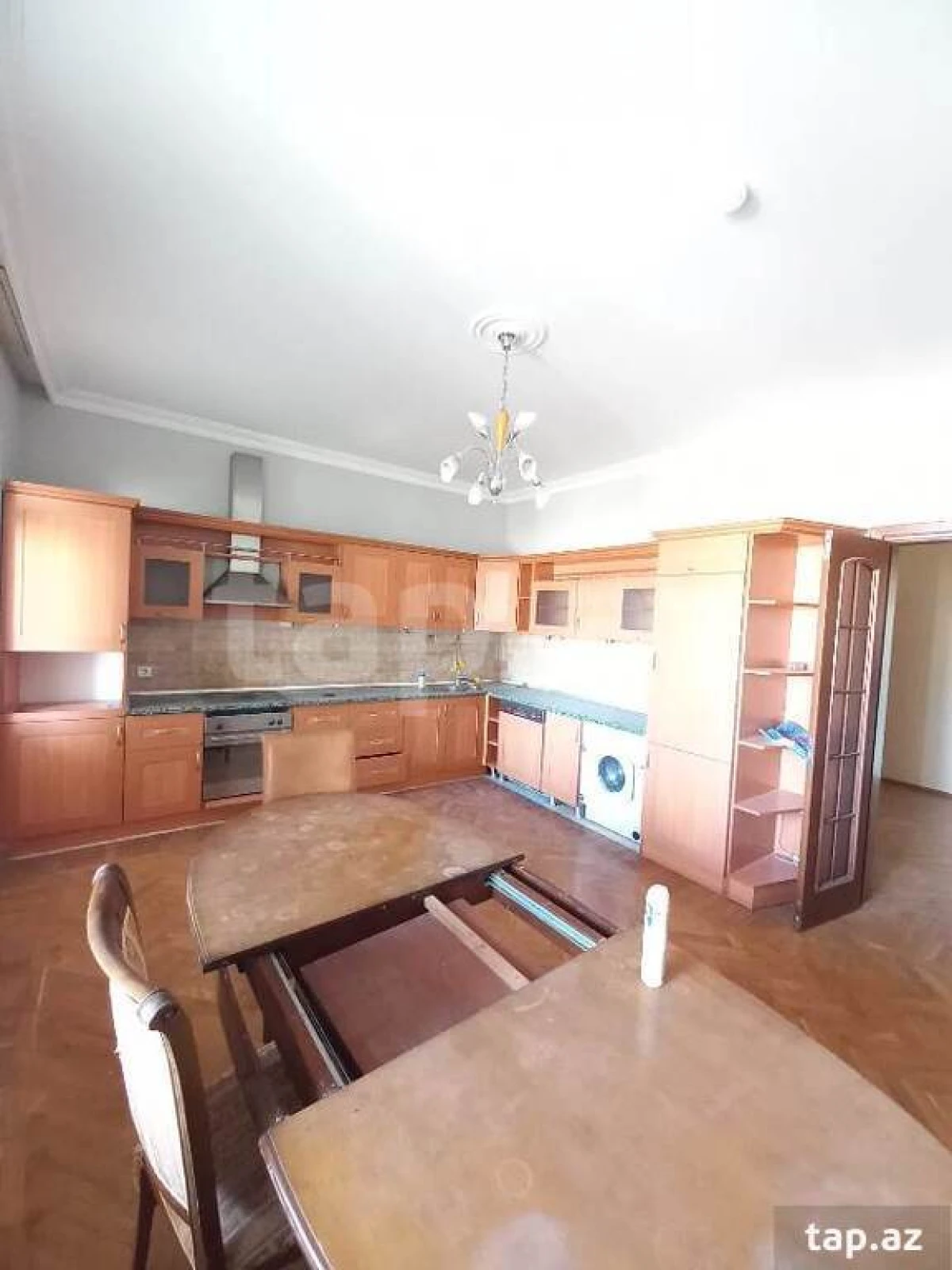 Satılır 4 otaqlı yeni tikili 185 m²
