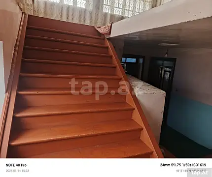 Satılır 15 otaqlı həyət evi