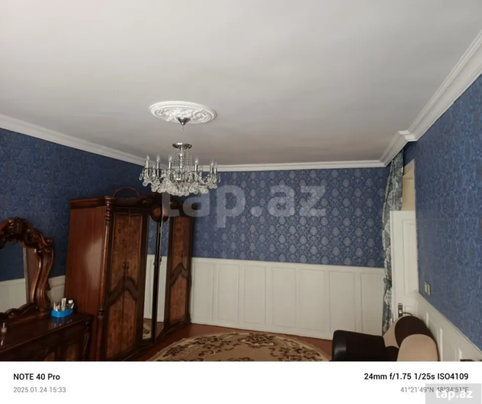 Satılır 15 otaqlı həyət evi