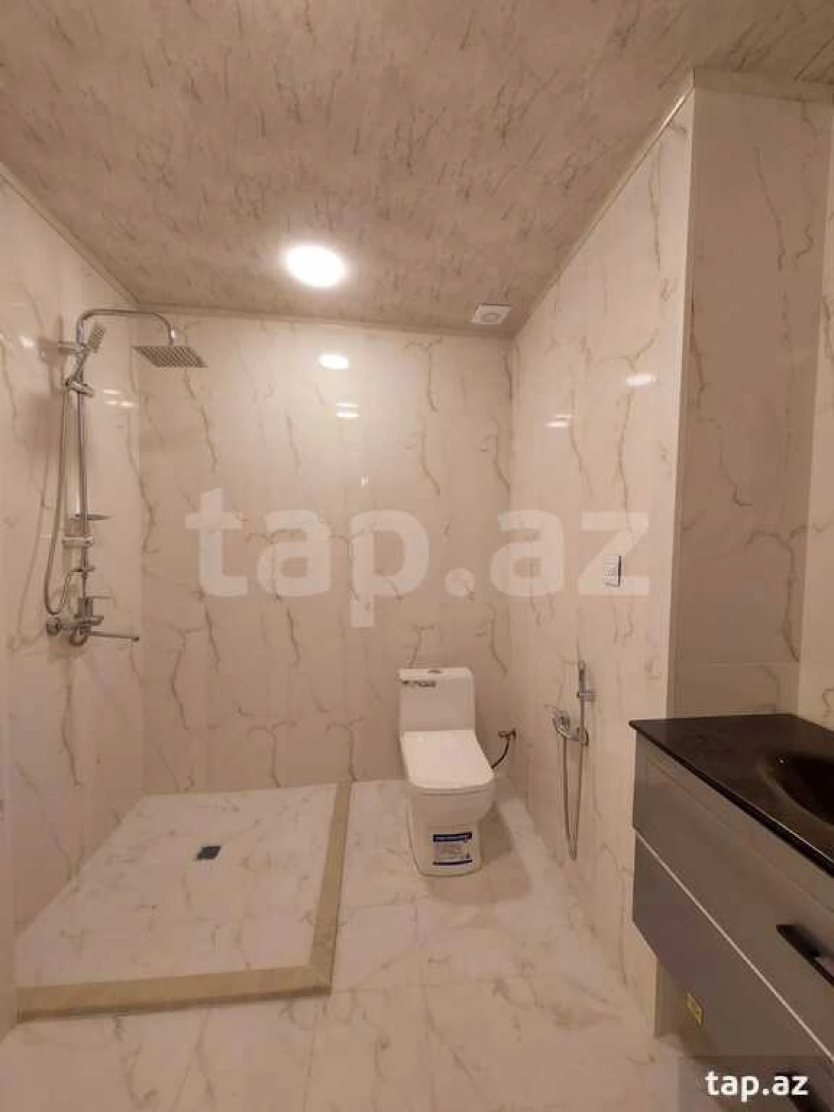 Satılır 3 otaqlı yeni tikili 72 m²