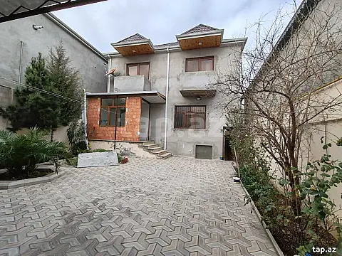 Satılır 4 otaqlı həyət evi 220 m²