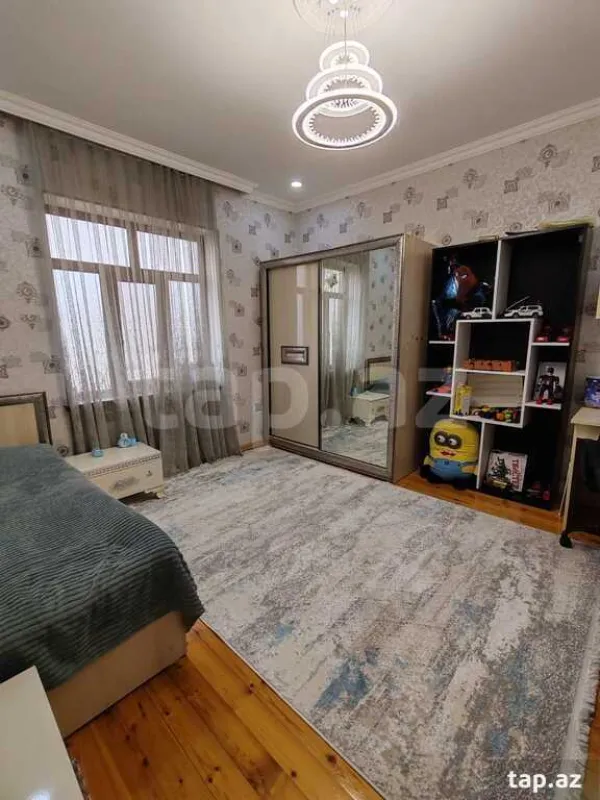 Satılır 4 otaqlı həyət evi 220 m²