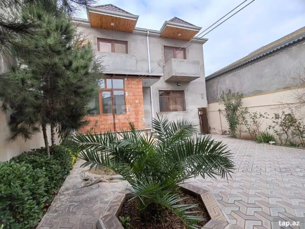 Satılır 4 otaqlı həyət evi 220 m²