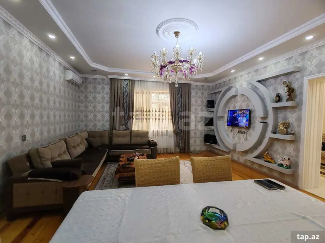 Satılır 4 otaqlı həyət evi 220 m²