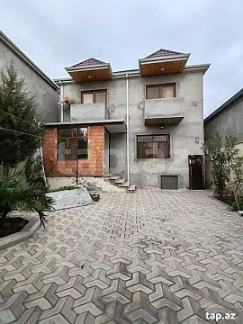 Satılır 4 otaqlı həyət evi 220 m²