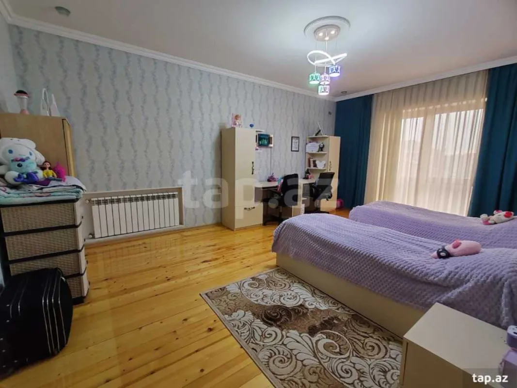 Satılır 4 otaqlı həyət evi 220 m²