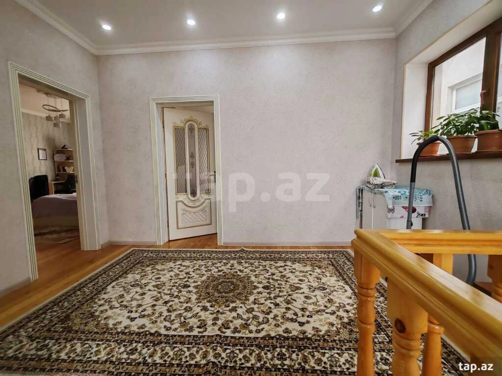 Satılır 4 otaqlı həyət evi 220 m²