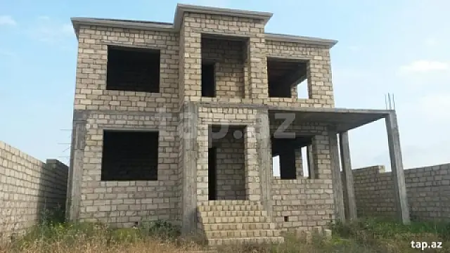Satılır 5 otaqlı həyət evi — Gəncə 5 otaq