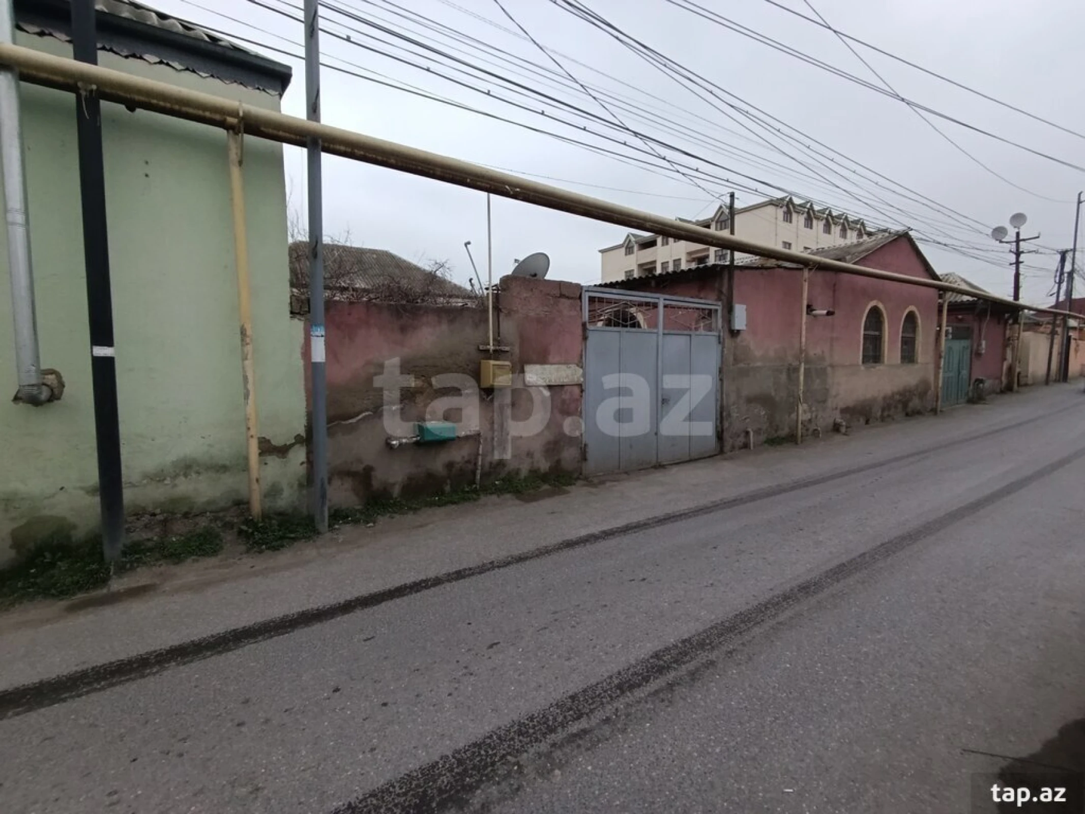 Satılır 5 otaqlı həyət evi
