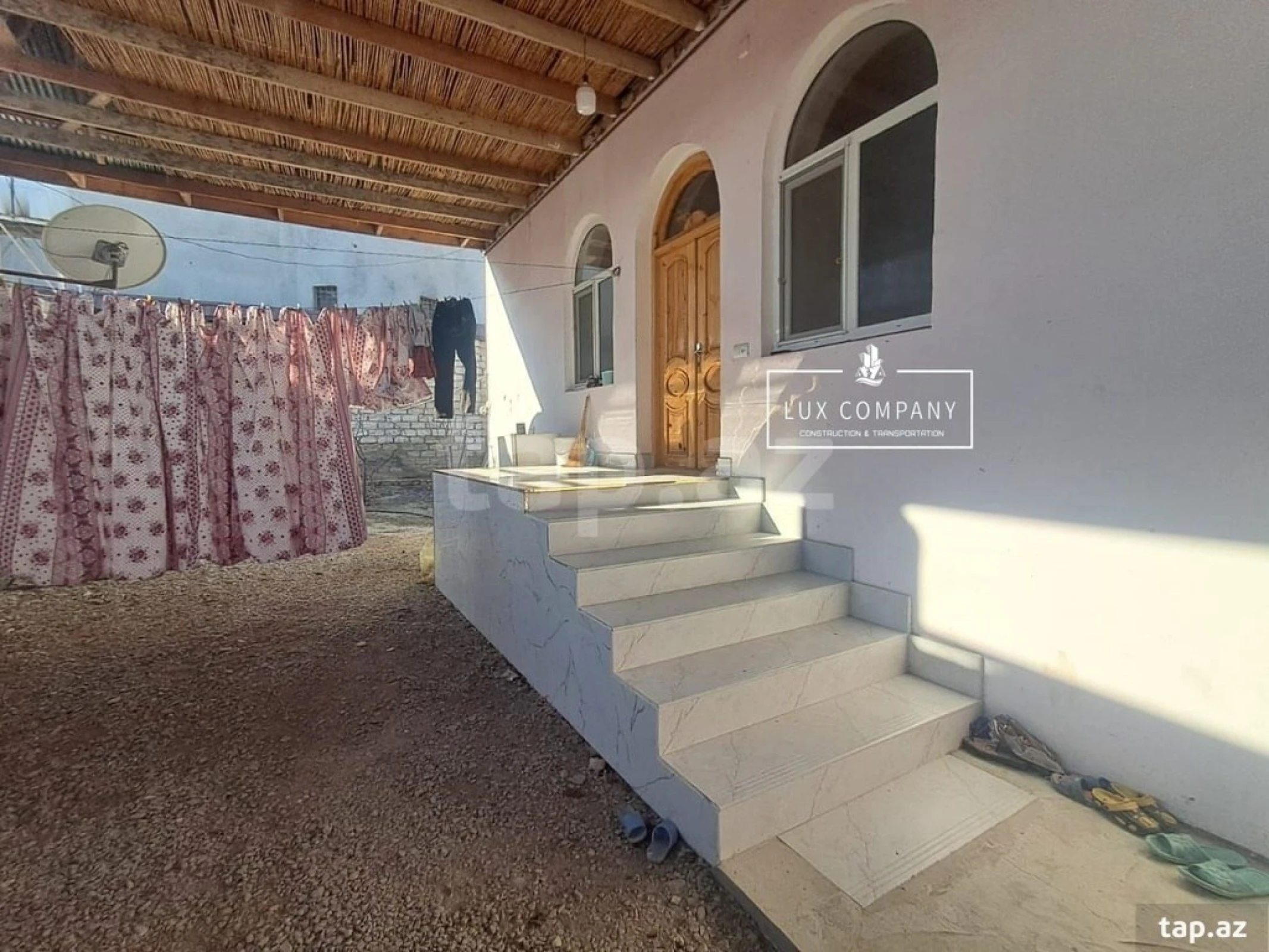 Satılır 4 otaqlı həyət evi