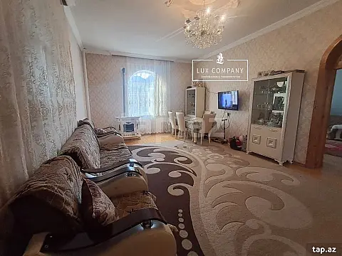 Satılır 4 otaqlı həyət evi