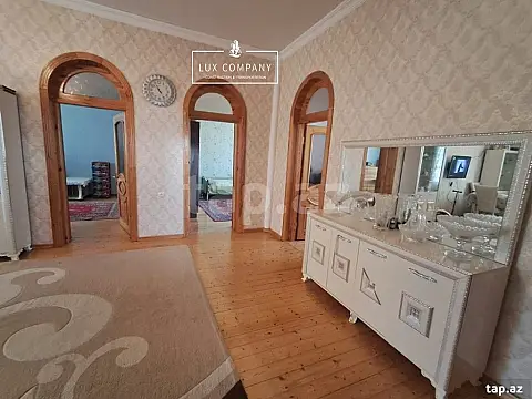 Satılır 4 otaqlı həyət evi