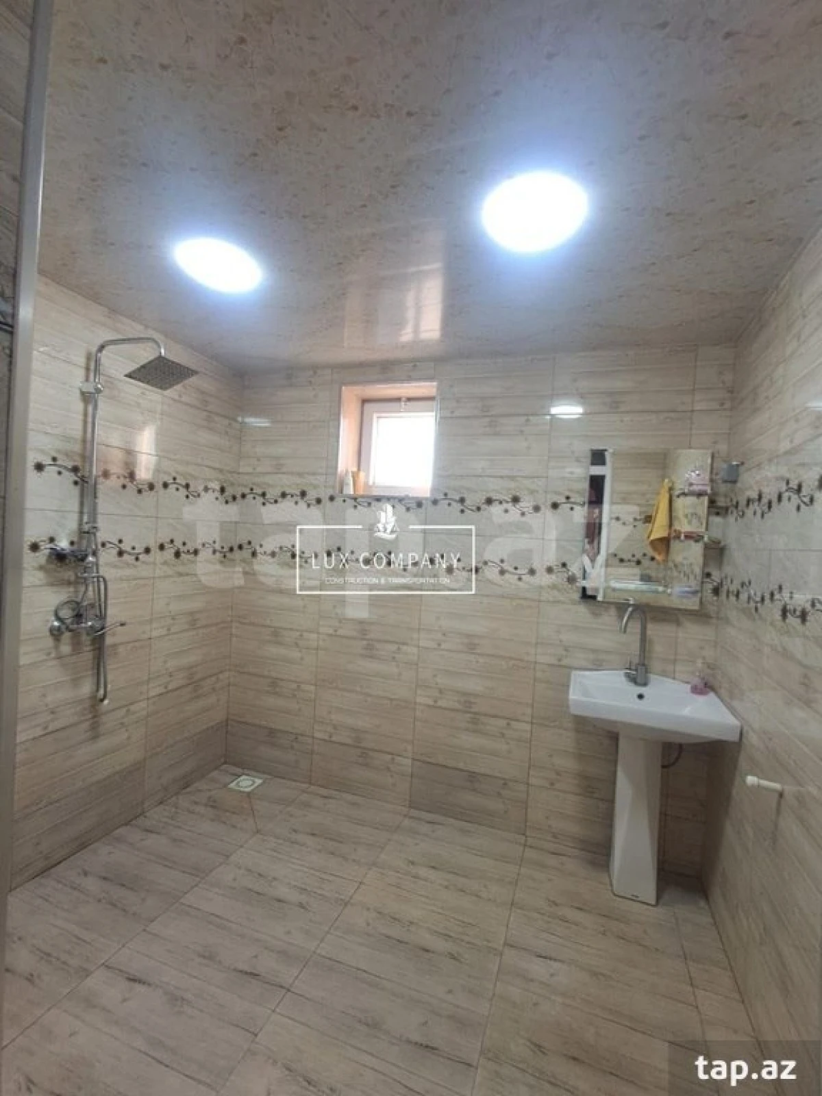 Satılır 4 otaqlı həyət evi