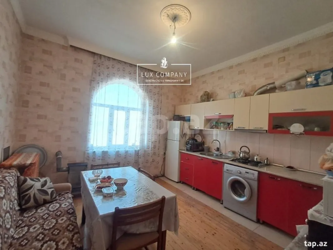 Satılır 4 otaqlı həyət evi