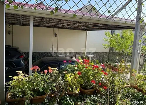 Satılır 3 otaqlı həyət evi 198 m² — Bakı 3 otaq 198.00 m²